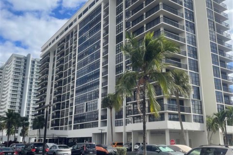 Appartement à Hallandale Beach, Floride 2 chambres, 94.76 m2 № 1969021