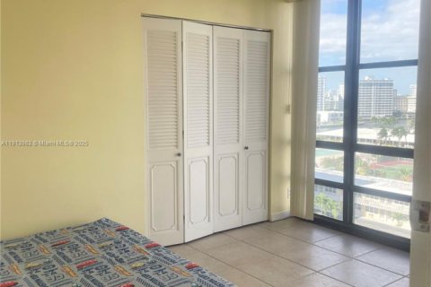 Appartement à louer à Hallandale Beach, Floride: 2 chambres, 94.76 m2 № 1969021 - photo 6