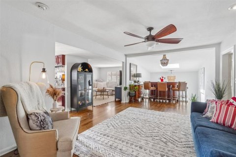 Villa ou maison à vendre à Tampa, Floride: 4 chambres, 225.29 m2 № 2211167 - photo 24