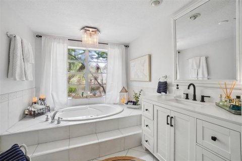 Villa ou maison à vendre à Tampa, Floride: 4 chambres, 225.29 m2 № 2211167 - photo 7