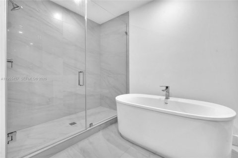 Condominio en alquiler en Sunny Isles Beach, Florida, 2 dormitorios, 126.44 m2 № 2153408 - foto 10