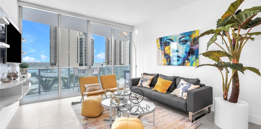 Condominio en Sunny Isles Beach, Florida, 2 dormitorios  № 2153408