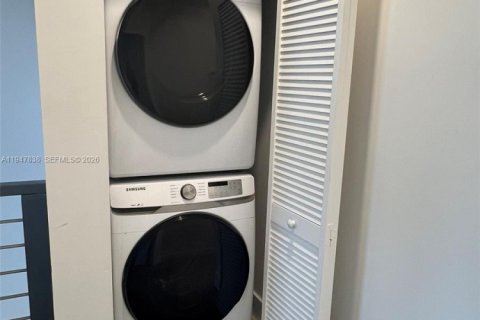 Снять в аренду таунхаус в Плантация, Флорида 3 спальни, 150.13м2, № 2005048 - фото 18