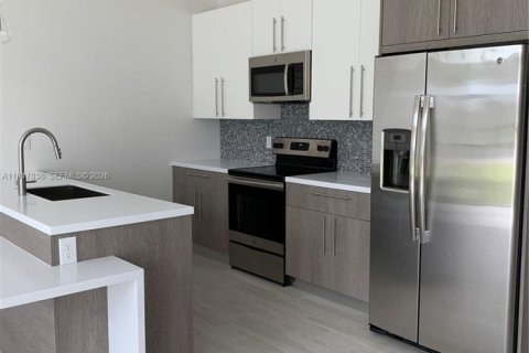 Снять в аренду таунхаус в Плантация, Флорида 3 спальни, 150.13м2, № 2005048 - фото 9