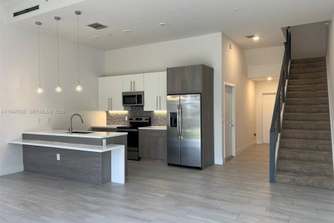 Снять в аренду таунхаус в Плантация, Флорида 3 спальни, 150.13м2, № 2005048 - фото 6