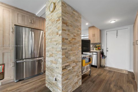 Copropriété à vendre à Sunrise, Floride: 2 chambres, 78.97 m2 № 1891618 - photo 16
