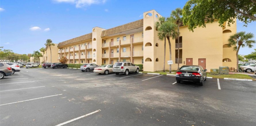 Condo à Sunrise, Floride, 2 chambres  № 1891618