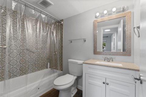 Copropriété à vendre à Sunrise, Floride: 2 chambres, 78.97 m2 № 1891618 - photo 29