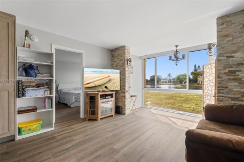 Copropriété à vendre à Sunrise, Floride: 2 chambres, 78.97 m2 № 1891618 - photo 21
