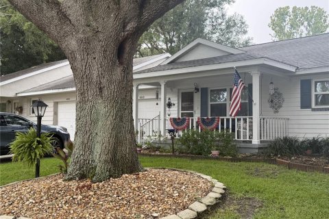 House in Ocala, Florida 2 bedrooms, 109.53 sq.m. № 2207276