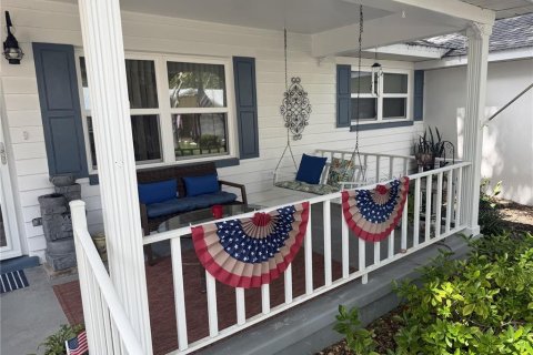 House in Ocala, Florida 2 bedrooms, 109.53 sq.m. № 2207276 - photo 4