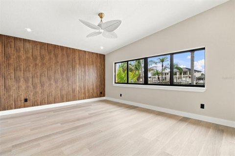 House in Redington Beach, Florida 3 bedrooms, 186.27 sq.m. № 2259161 - photo 21