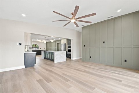 House in Redington Beach, Florida 3 bedrooms, 186.27 sq.m. № 2259161 - photo 20