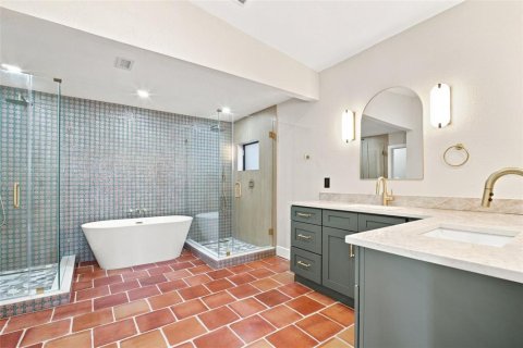 House in Redington Beach, Florida 3 bedrooms, 186.27 sq.m. № 2259161 - photo 25