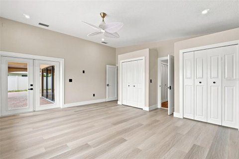 House in Redington Beach, Florida 3 bedrooms, 186.27 sq.m. № 2259161 - photo 24