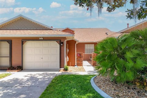 House in Leesburg, Florida 2 bedrooms, 104.05 sq.m. № 1906664 - photo 3