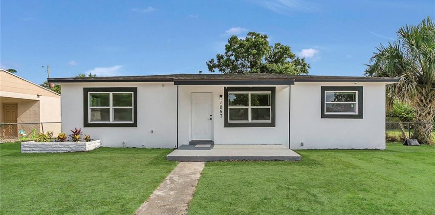 House in Cocoa, Florida 3 bedrooms, 94.3 sq.m. № 1743638