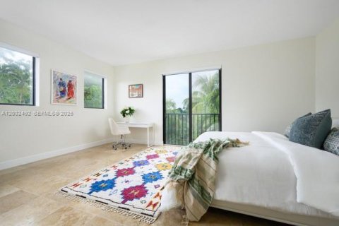 Townhouse in Miami, Florida 3 bedrooms, 211.63 sq.m. № 2066304 - photo 21