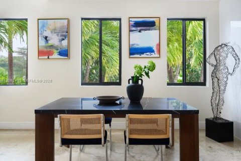 Townhouse in Miami, Florida 3 bedrooms, 211.63 sq.m. № 2066304 - photo 11