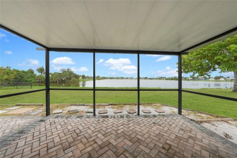 Villa ou maison à vendre à Port Charlotte, Floride: 2 chambres, 83.61 m2 № 1910035 - photo 25