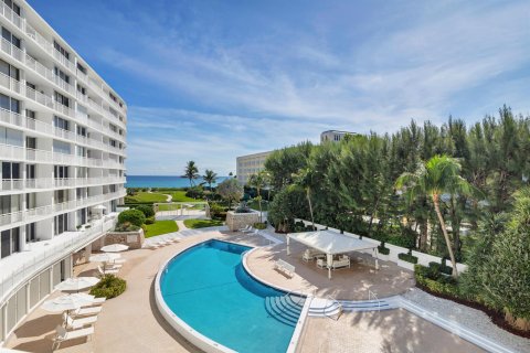 Condo in Palm Beach, Florida, 2 bedrooms № 2246700 - photo 19