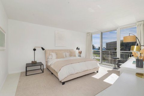 Condo in Palm Beach, Florida, 2 bedrooms № 2246700 - photo 9