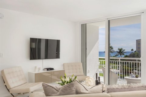 Condo in Palm Beach, Florida, 2 bedrooms № 2246700 - photo 6