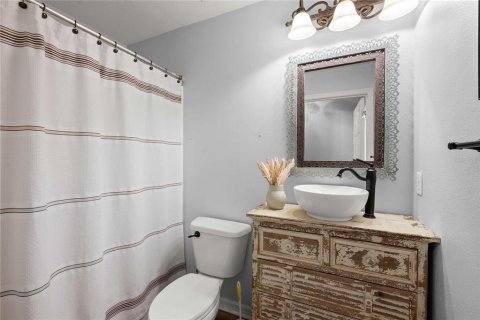 House in Spring Hill, Florida 4 bedrooms, 174.1 sq.m. № 2284660 - photo 26