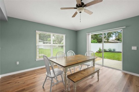 House in Spring Hill, Florida 4 bedrooms, 174.1 sq.m. № 2284660 - photo 12