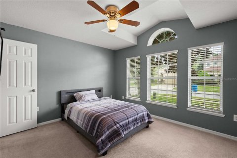 House in Spring Hill, Florida 4 bedrooms, 174.1 sq.m. № 2284660 - photo 27