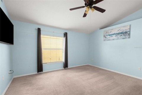 House in Spring Hill, Florida 4 bedrooms, 174.1 sq.m. № 2284660 - photo 15