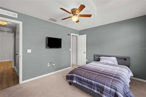House in Spring Hill, Florida 4 bedrooms, 174.1 sq.m. № 2284660 - photo 28
