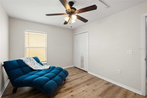 House in Spring Hill, Florida 4 bedrooms, 174.1 sq.m. № 2284660 - photo 25