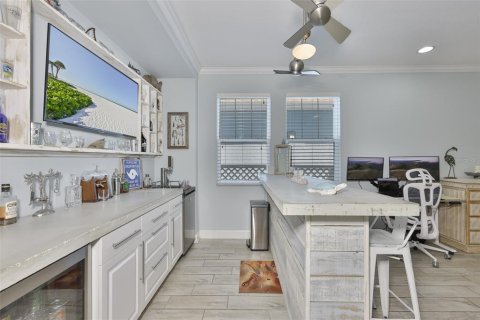 Villa ou maison à vendre à Apollo Beach, Floride: 4 chambres, 300.35 m2 № 2207376 - photo 15