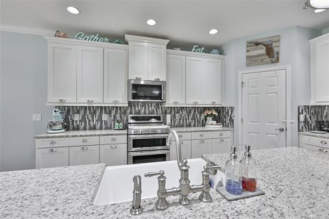 Villa ou maison à vendre à Apollo Beach, Floride: 4 chambres, 300.35 m2 № 2207376 - photo 11