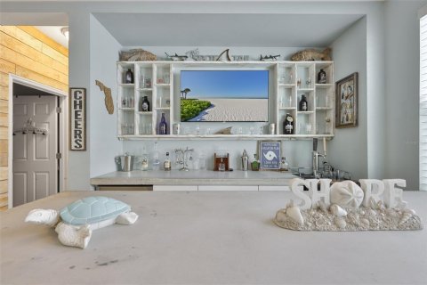 Villa ou maison à vendre à Apollo Beach, Floride: 4 chambres, 300.35 m2 № 2207376 - photo 16