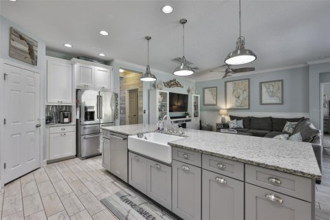 Villa ou maison à vendre à Apollo Beach, Floride: 4 chambres, 300.35 m2 № 2207376 - photo 7