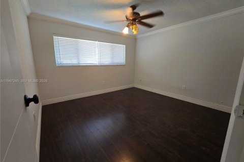 Снять в аренду виллу или дом в Санрайз, Флорида 2 спальни, 142.79м2, № 2003316 - фото 19