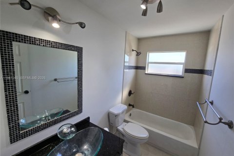 Снять в аренду виллу или дом в Санрайз, Флорида 2 спальни, 142.79м2, № 2003316 - фото 17