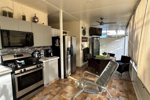 Снять в аренду виллу или дом в Хайалиа, Флорида 3 спальни, 153.2м2, № 1990420 - фото 12