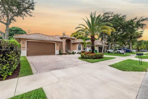 Купить виллу или дом в Дейви, Флорида 4 спальни, 253.44м2, № 2030418 - фото 2