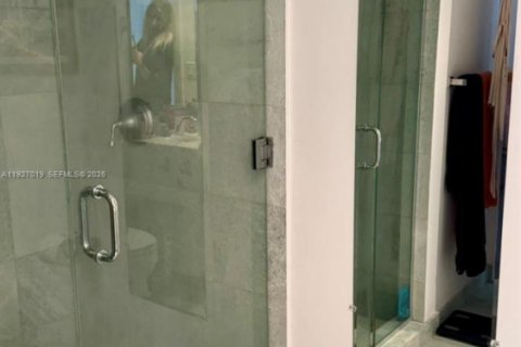 Copropriété à louer à Miami, Floride: 55.83 m2 № 1998192 - photo 12
