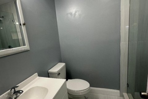 Villa ou maison à vendre à Lauderhill, Floride: 3 chambres, 170.01 m2 № 1943508 - photo 8
