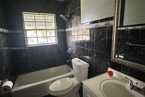 Villa ou maison à vendre à Lauderhill, Floride: 3 chambres, 170.01 m2 № 1943508 - photo 6