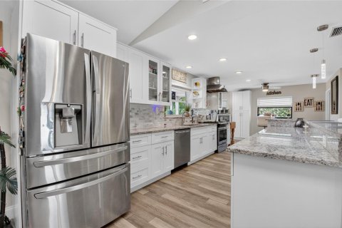 House in Boca Raton, Florida 4 bedrooms, 245.54 sq.m. № 2253426 - photo 21