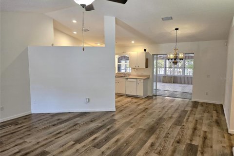 Casa en alquiler en Venice, Florida, 3 dormitorios, 145.39 m2 № 1906796 - foto 4