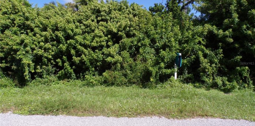 Land in Englewood, Florida № 2159898