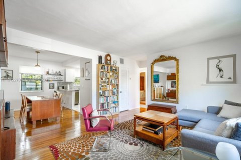 Condominio en venta en Miami, Florida, 2 dormitorios, 74.32 m2 № 2000372 - foto 2