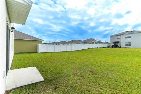 House in Winter Haven, Florida 5 bedrooms, 250.46 sq.m. № 2201194 - photo 28