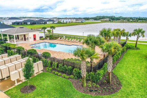 House in Winter Haven, Florida 5 bedrooms, 250.46 sq.m. № 2201194 - photo 30